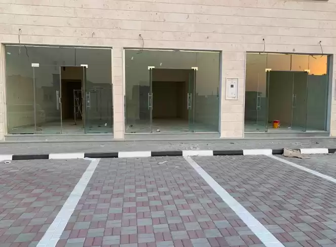 تجاري عقار جاهز غير مفروش متجر  للإيجار في السد , الدوحة #7564 - 1  صورة 